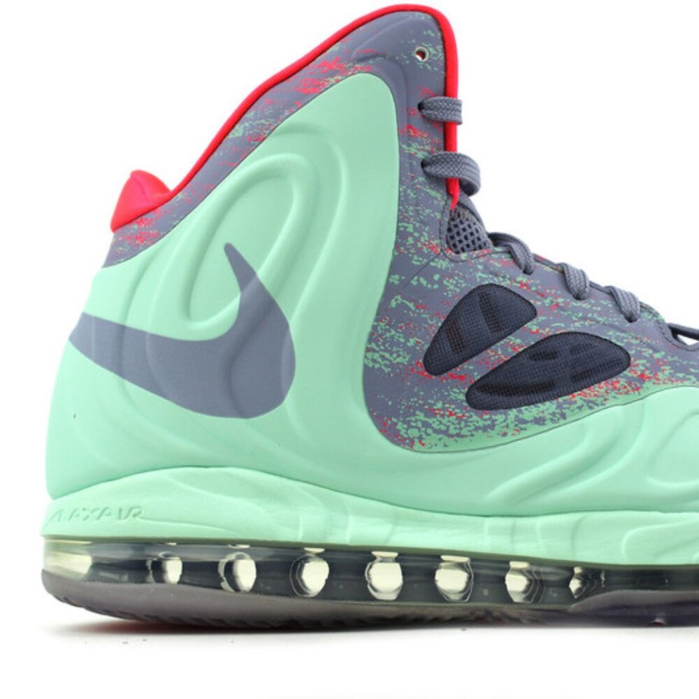 Nike Hyperposite Basketball Shoes 524862-302 (Christmas 2013 Edition)